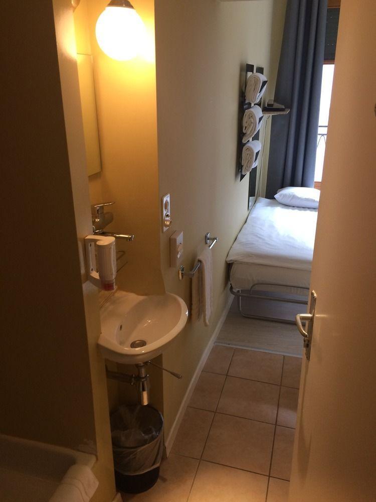 Hotel Central Genève Eksteriør bilde